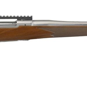 Ruger hawkeye hunter rifle. 30-06 sprg 4rd magazine 22" barrel walnut stock